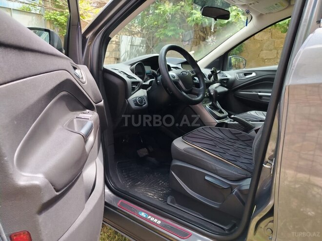 Ford Escape-10