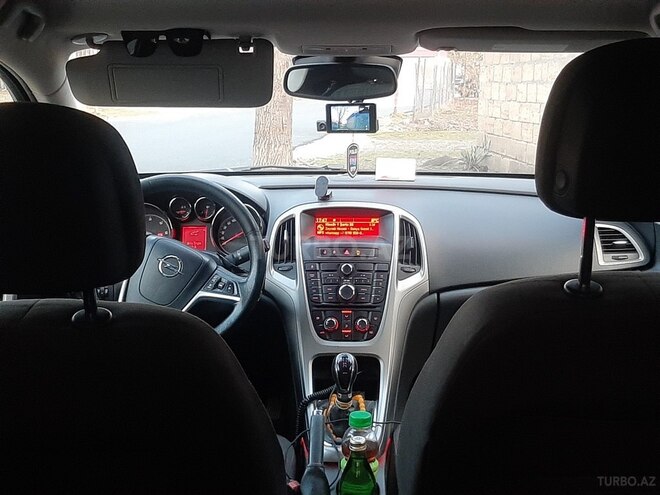 Opel Astra-12