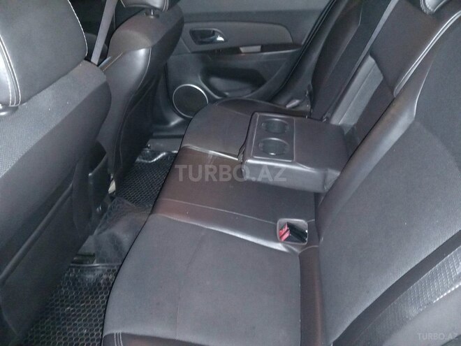 Chevrolet Cruze-8