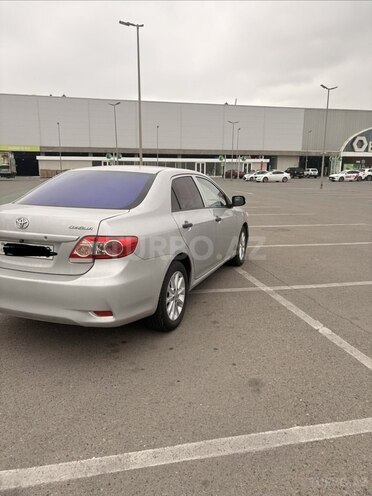 Toyota Corolla-4