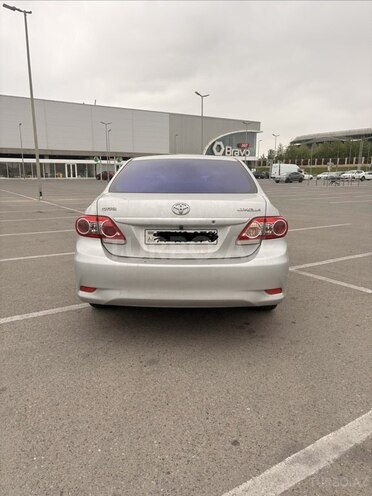 Toyota Corolla-6