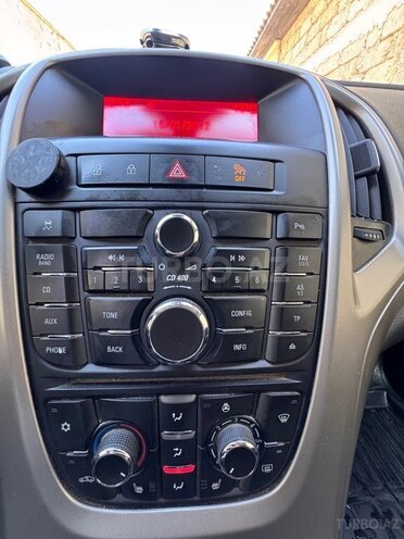 Opel Astra-8