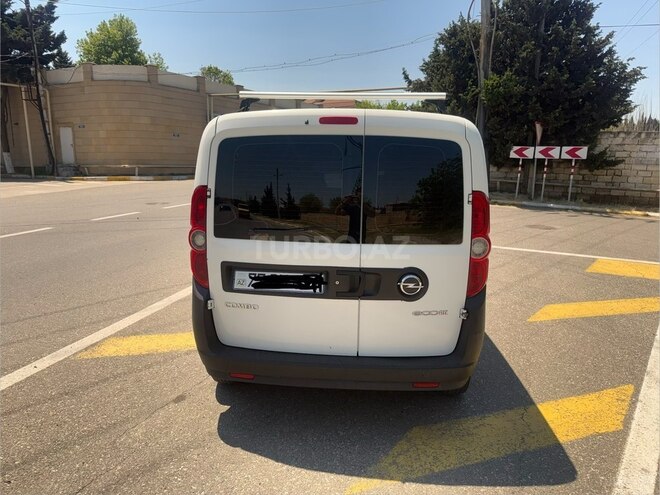 Opel Combo-2