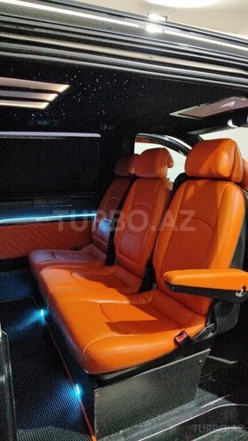 Mercedes Viano-8