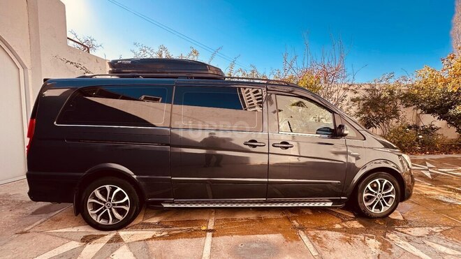Mercedes Viano-6