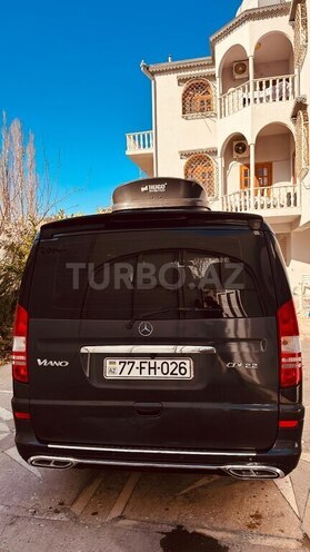 Mercedes Viano-5