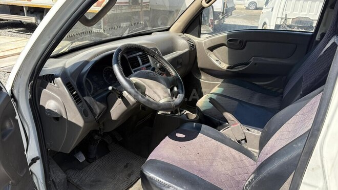 Hyundai H 100-4
