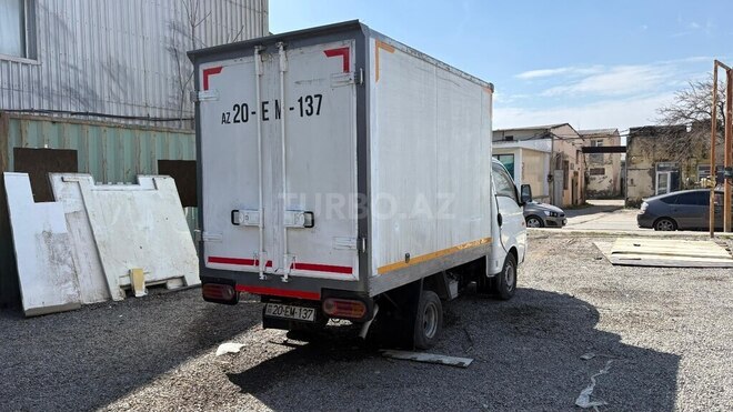 Hyundai H 100-6