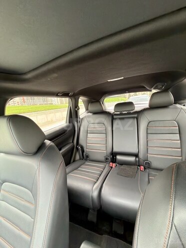 Honda CR-V-12
