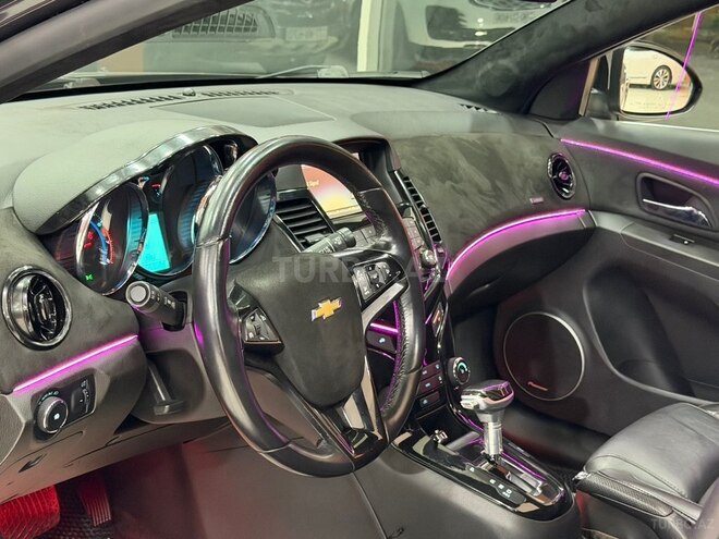 Chevrolet Cruze-17
