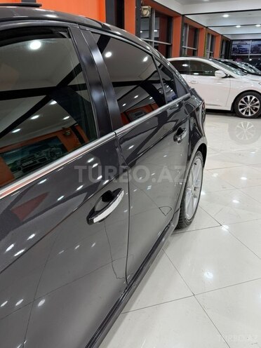 Chevrolet Cruze-37