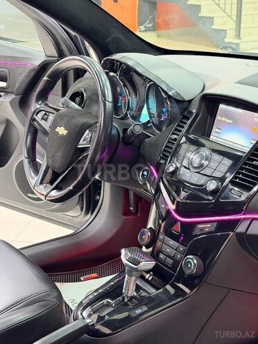 Chevrolet Cruze-23