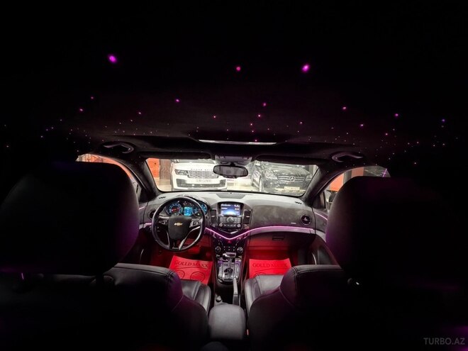 Chevrolet Cruze-32