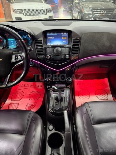 Chevrolet Cruze-35