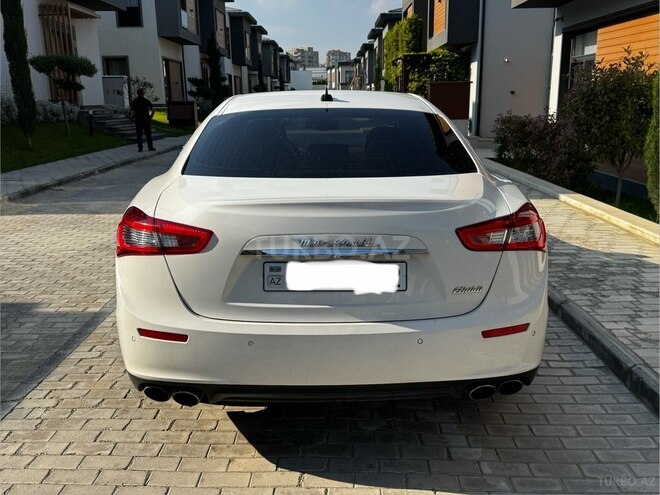 Maserati Ghibli-3