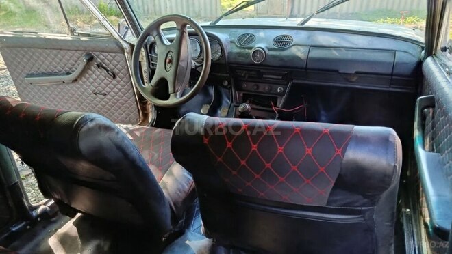 LADA (VAZ) 2106-4