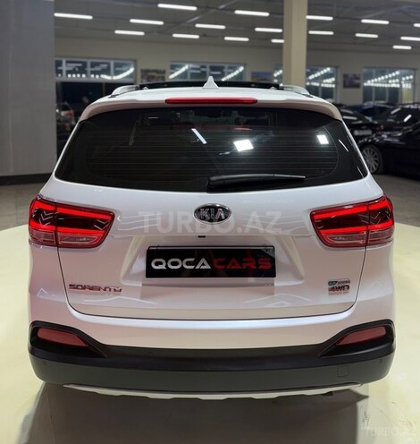 Kia Sorento-10