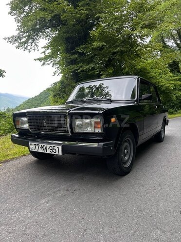 LADA (VAZ) 2107-2