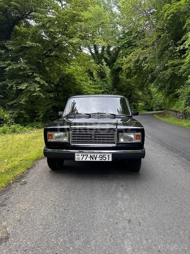 LADA (VAZ) 2107-1