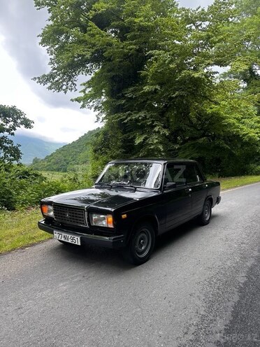 LADA (VAZ) 2107-5