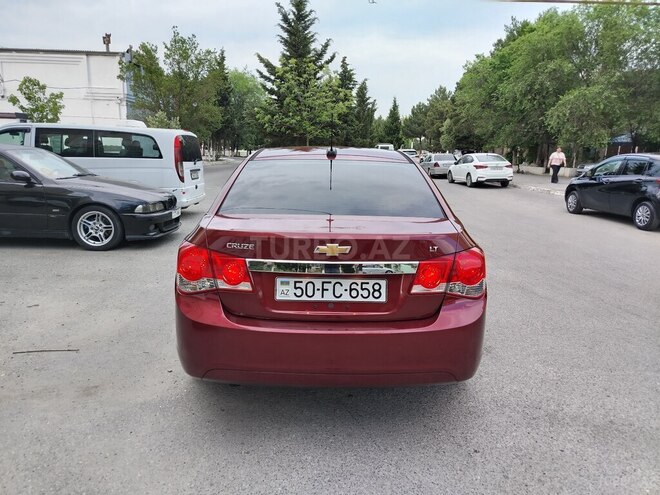 Chevrolet Cruze-8