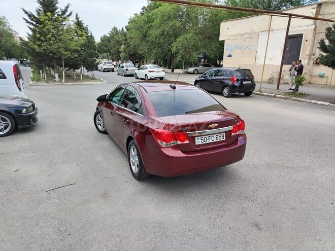 Chevrolet Cruze-10