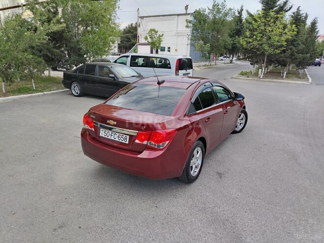 Chevrolet Cruze-9