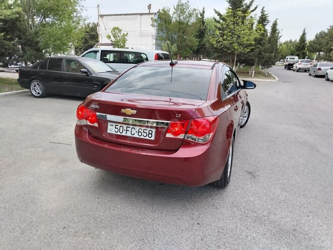 Chevrolet Cruze-11