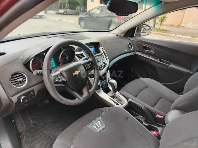 Chevrolet Cruze-15