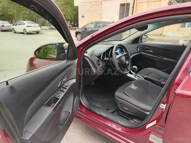 Chevrolet Cruze-16