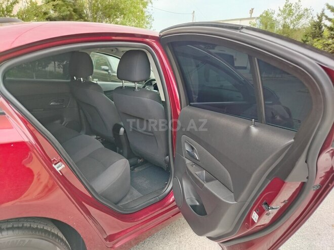 Chevrolet Cruze-21