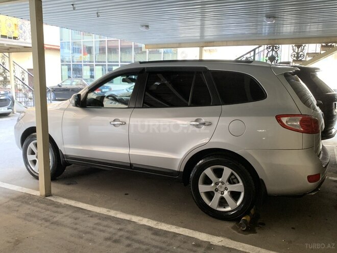 Hyundai Santa Fe-5