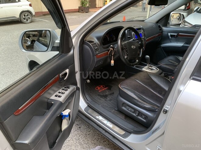 Hyundai Santa Fe-9
