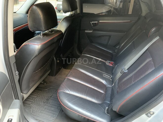 Hyundai Santa Fe-8