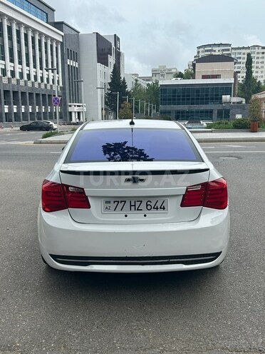 Chevrolet Cruze-9