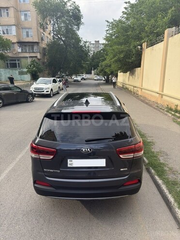Kia Sorento-7