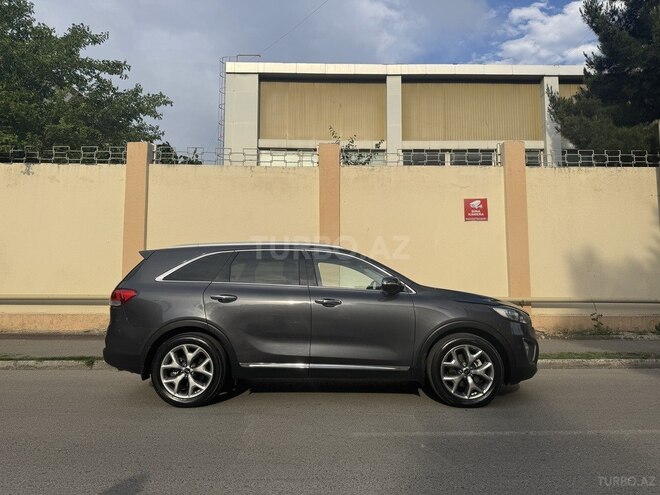 Kia Sorento-4