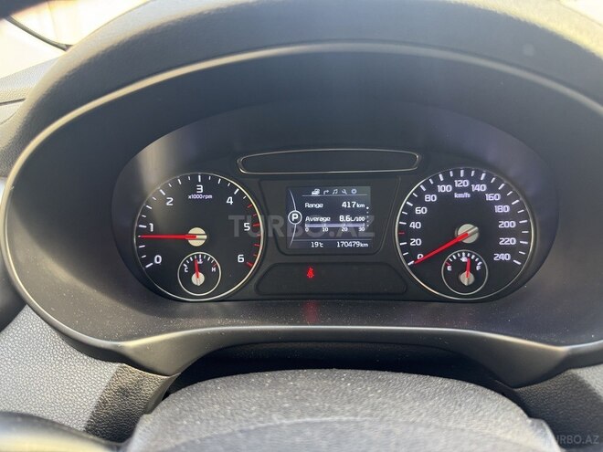 Kia Sorento-13