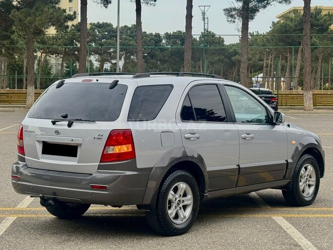 Kia Sorento-13