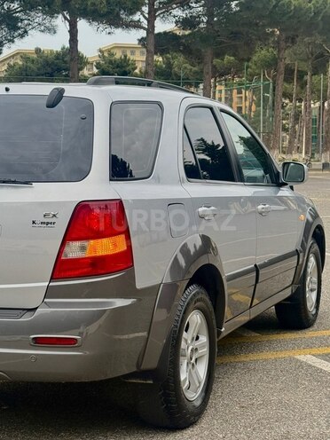 Kia Sorento-16