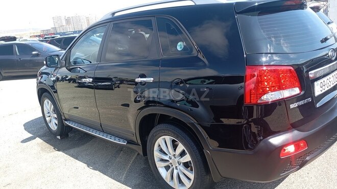 Kia Sorento-16