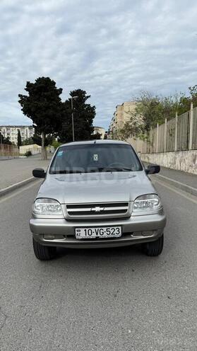 Chevrolet Niva-1