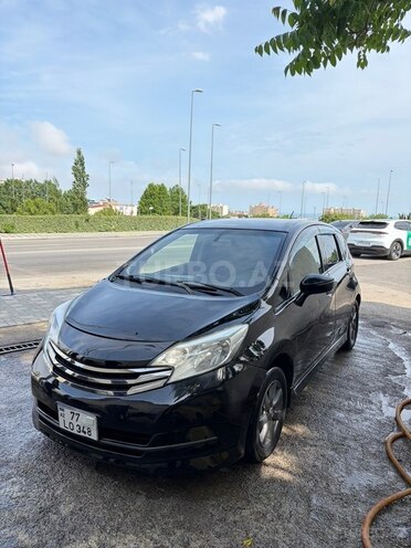 Nissan Note-2