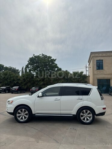 Mitsubishi Outlander-8