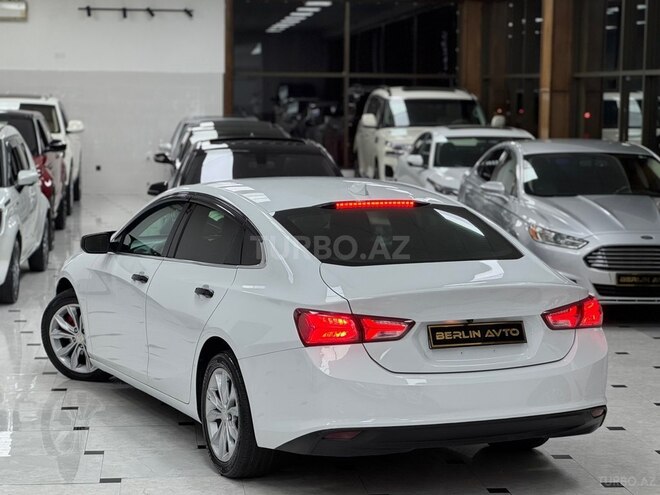 Chevrolet Malibu-12