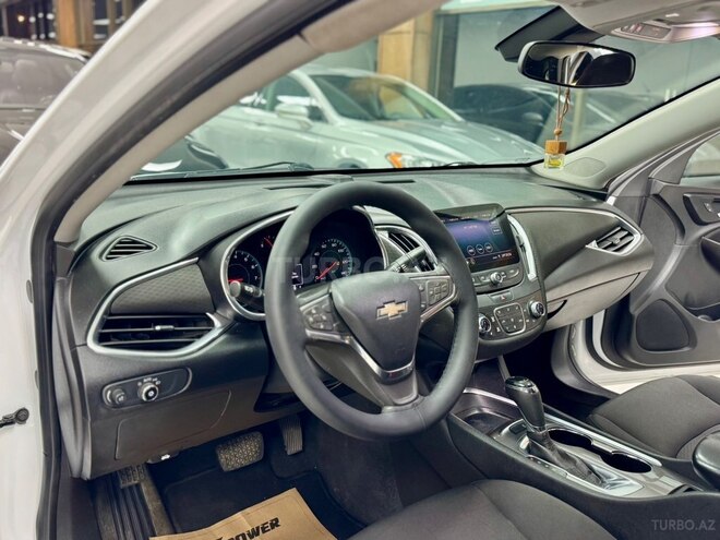 Chevrolet Malibu-17