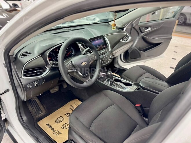 Chevrolet Malibu-18