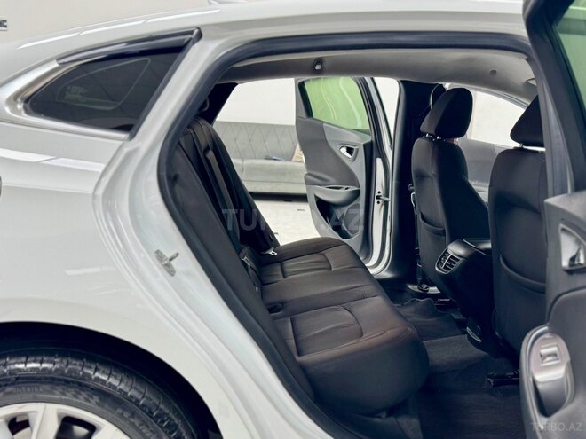 Chevrolet Malibu-26