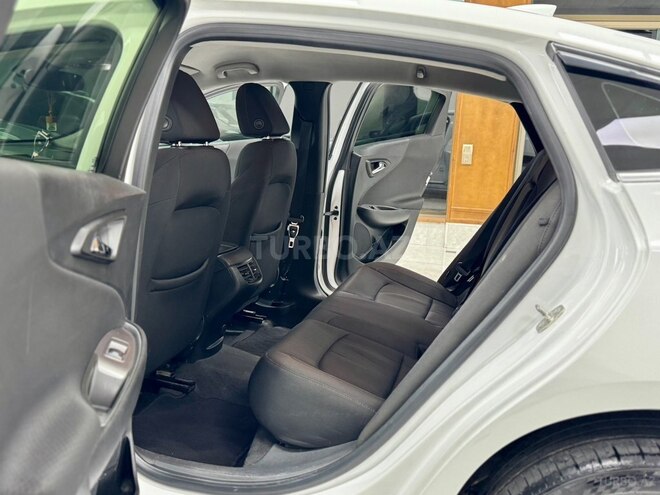 Chevrolet Malibu-24