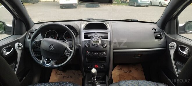 Renault Megane-8